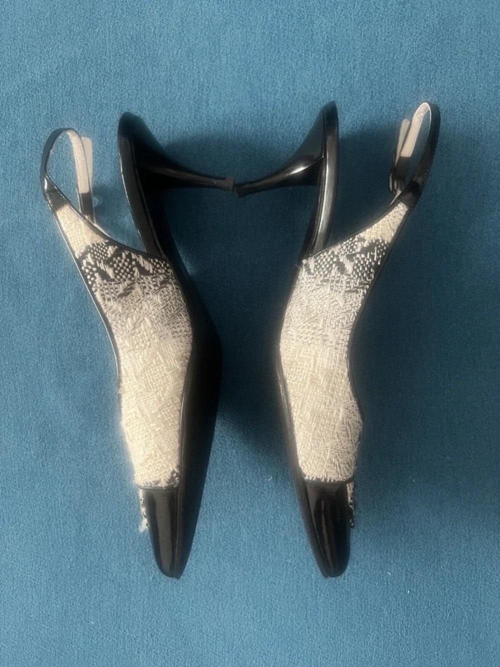Chanel Vintage Tweed White And Black Kitten Heel Slingbacks Size 36